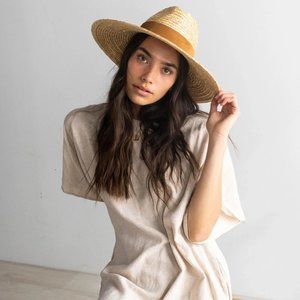 NWT, Never worn, Gigi Pip ISLA Adjustable Straw Hat